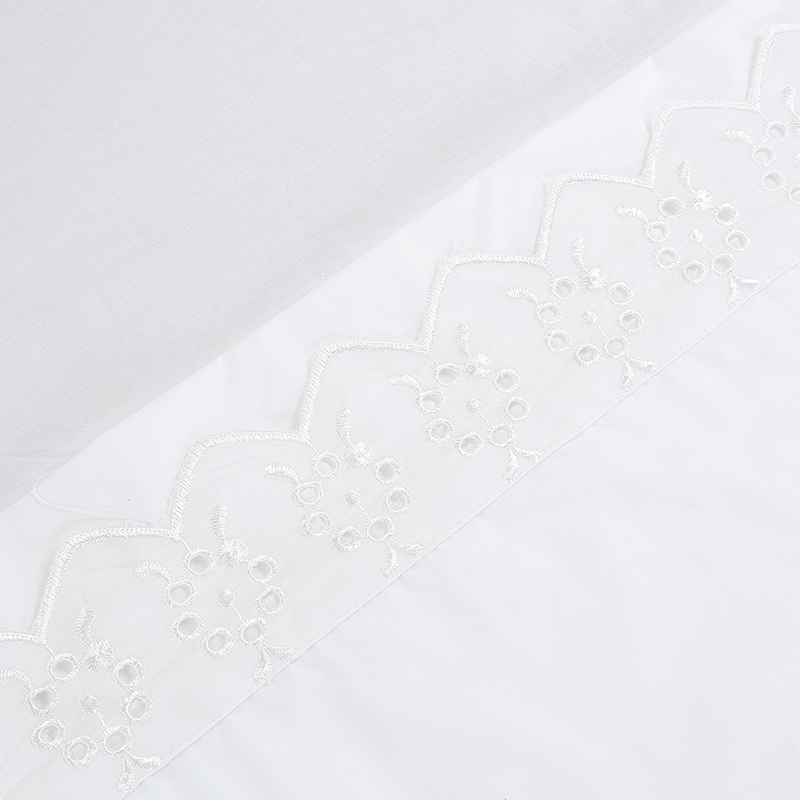 Embroidery bedding set