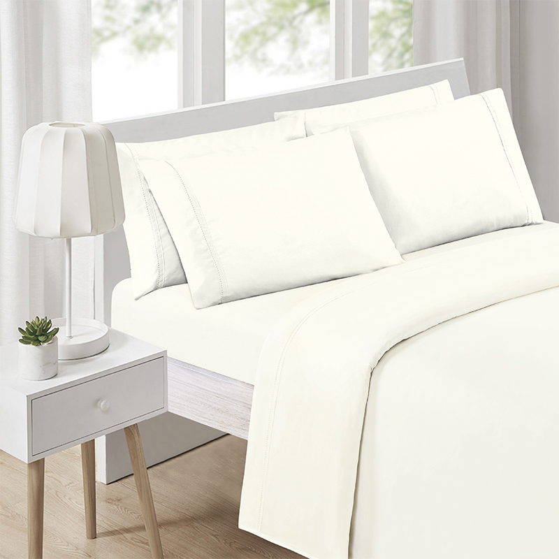 Plain bedding set